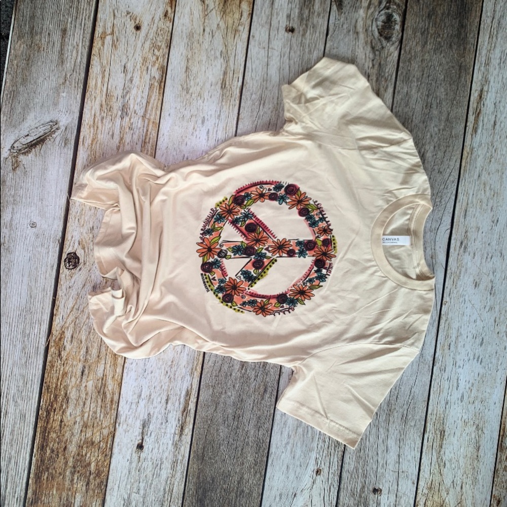 Graphic tee women’s
